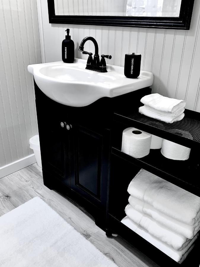 كولورادو سبرينغس Newly Renovated Cozy Home Minutes From Broadmoor And Downtown المظهر الخارجي الصورة